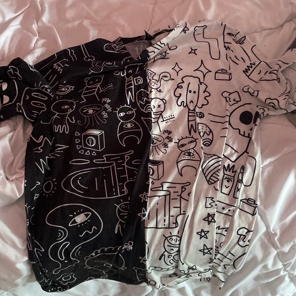 SHEIN medium men’s graphic T shirt,Black and white split - Picture 1 of 3